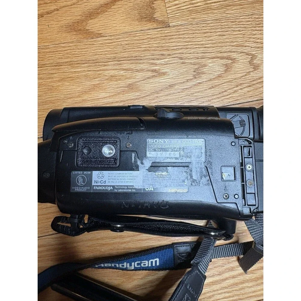 Sony Steady Shot Handy Cam Video 8 24 Digital Zoom CCD-TR94 NTSC Untested